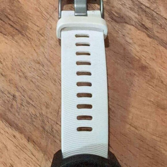 Garmin 245 Music GPS watch (EUC) - Picture 4 of 7